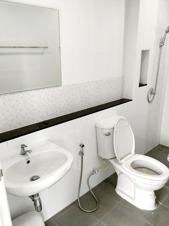 picture Townhome for Sale: Brand New, Below Appraisal Price! 4 Beds, 3 Baths - 5/8