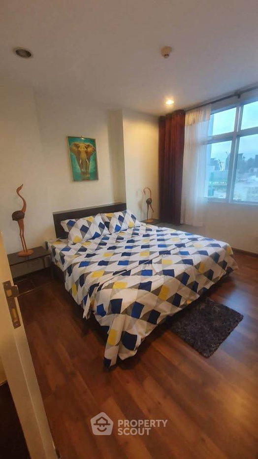 picture 2-BR Condo at Chewathai Ratchaprarop near BTS Victory Monument (ID 2855005) - 10/28