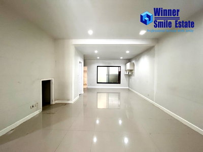 Home office for rent MRT Si Iam  : For Rent: Plex Bangna Townhome, 3 Stories, 190 sq.m.