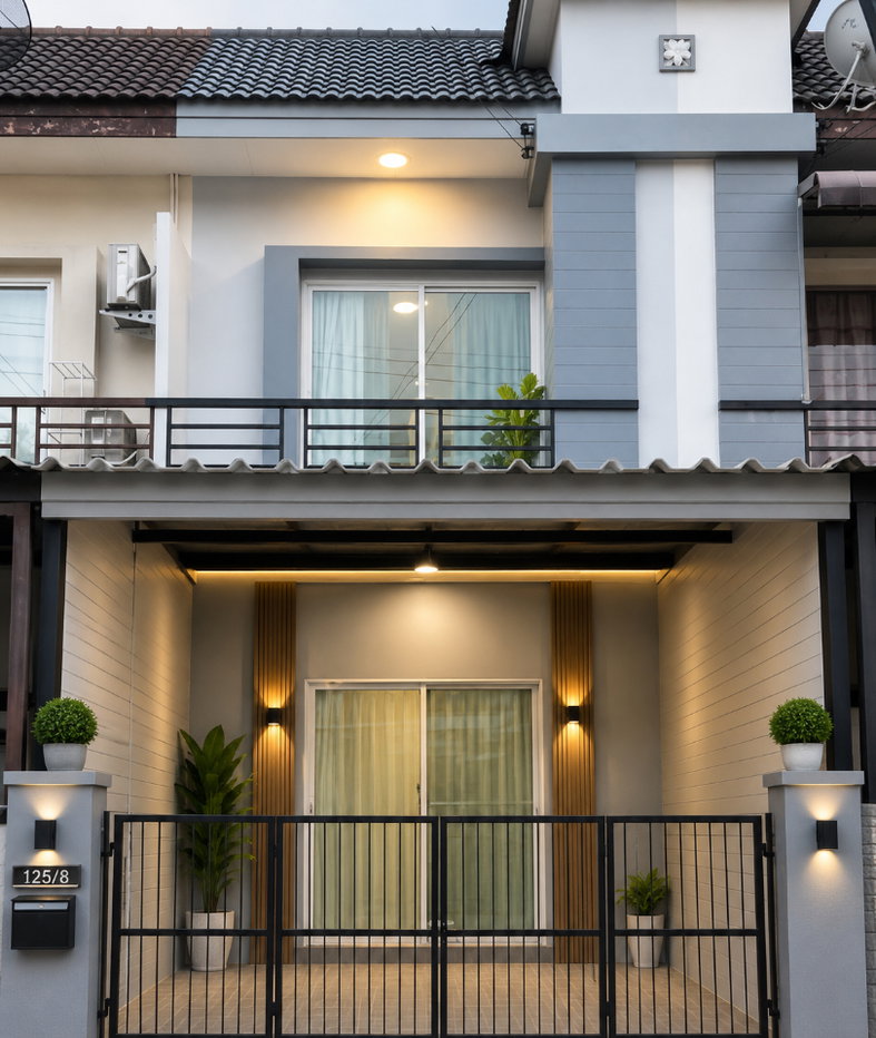 รูป ขายทาวน์โฮมรีโนเวทใหม่ ม.โกลเด้นท์เพลส เครือสหพัฒน์ ศรีราชา - รูปที่ 1/17