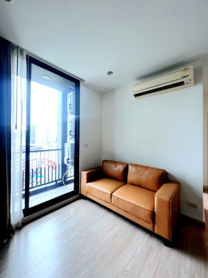 Condos for rent : Room For Rent Condo The Capital Ratchaprarop Vibhavadi ( 2 Bedroom Near Victory monument) 