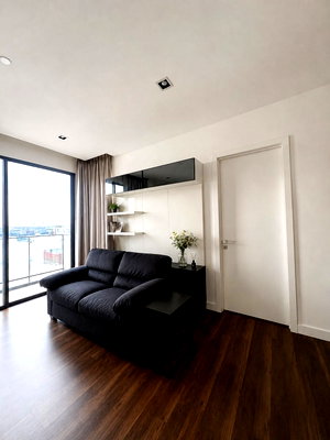 Condos for sale : Condo for Sale at The Room Sukhumvit 62 (E6906019) ID Line : @condo101