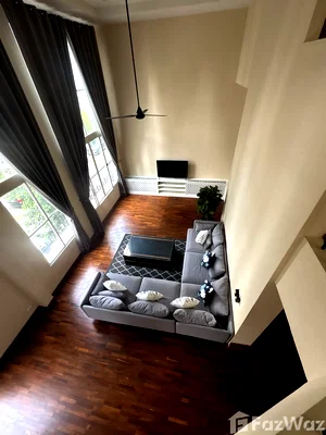 Houses for sale Srinakharinwirot University Prasanmit Campus : Baan Klang Krung (British Town – Thonglor) For Sale 6444548