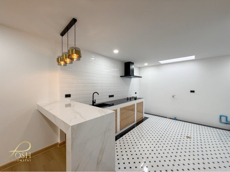 รูป บ้าน2ชั้น รีโนเวทใหม่ ทำเลวิชิต ซอยก้าวหน้า1 ในสไตล์โมเดิร์นอบอุ่น ที่ผสมผสานงานตกแต่งโทนไม้ได้อย่างลงตัว มาพร้อมระเบียงกว้าง 3ห้องนอน  - รูปที่ 25/27