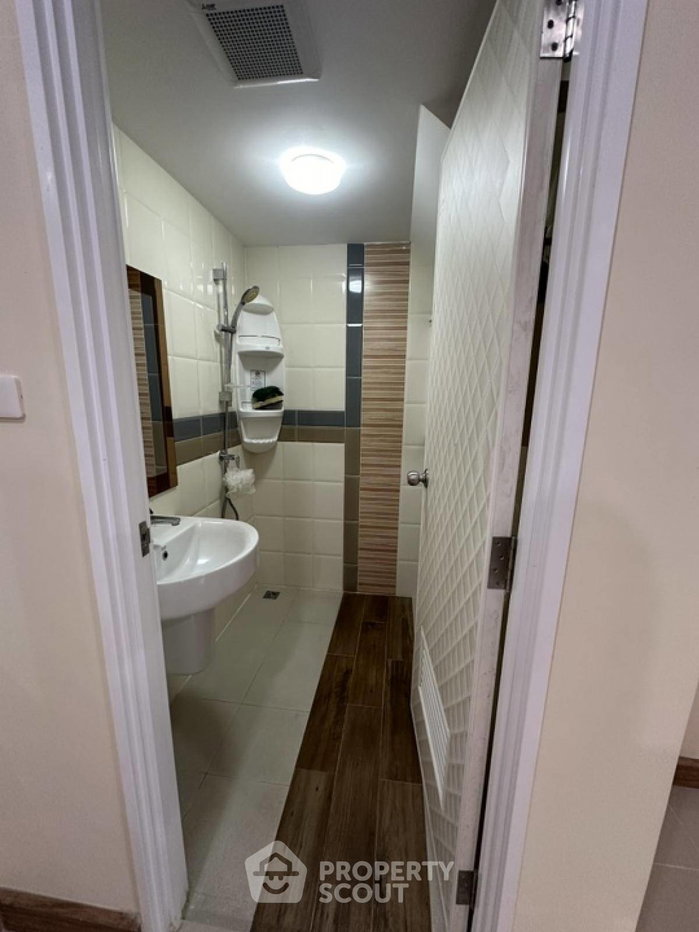 picture 4-BR Townhouse in Nong Khang Phlu (ID 1964175) - 23/34