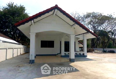 บ้านเดี่ยว เชียงใหม่ : บ้าน 3-ห้องนอน ใน หนองจ๊อม (ID 1490629)