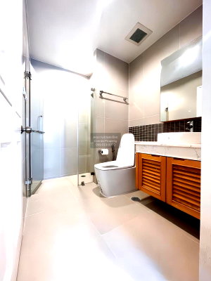 Condos for rent : 🔥🔥🔥 For Rent Condo , The Rise Sukhumvit 39 , BTS-Phrom Phong , Khlong Tan , Watthana , Bangkok , CX-100588 ✅ Live chat with us ADD LINE @connexproperty ✅ 🔥🔥🔥