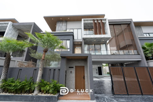 ขายพูลวิลล่า Ultra-Luxury 3 ชั้น พัทยา – ทำเลห้วยใหญ่