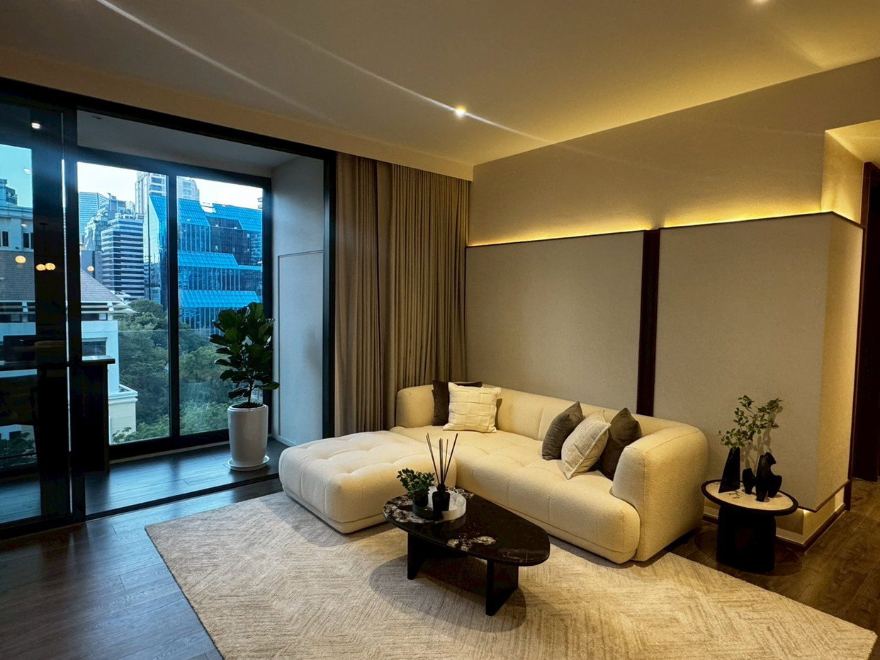 รูป LTHC15627 – Luxury Condo for Sale Silom – Sathorn | Spacious Residence with Home Office | Near BTS Sala Daeng | 34.8 MB | คอนโดหรูขาย สีลม – สาทร ห้องขนาดใหญ่ พร้อมห้องทำงาน ใกล้ BTS ศาลาแดง - รูปที่ 3/10