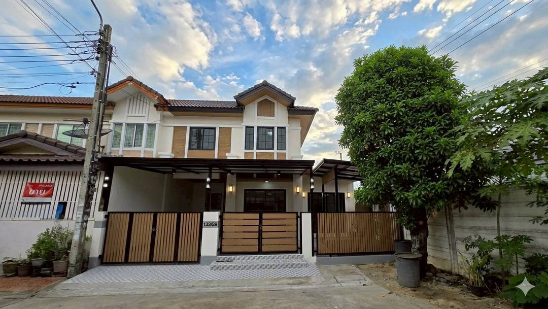 รูป บ้านหลังมุมสวย ๆ 4 ห้องนอน #หมู่บ้าน พฤกษา วิลล์ 33 ปิ่นเกล้า วงแหวน พระราม 5 ใกล้โลตัส พลัสมอลล์ บางใหญ่ - รูปที่ 1/20