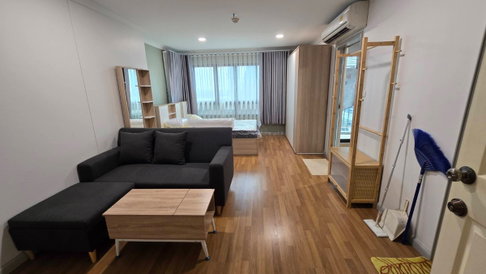 ให่เช่าห้อง สตูดิโอ ตึก B ชั้น 15 ขนาด 30 ตรม ราคา 9000 บาท