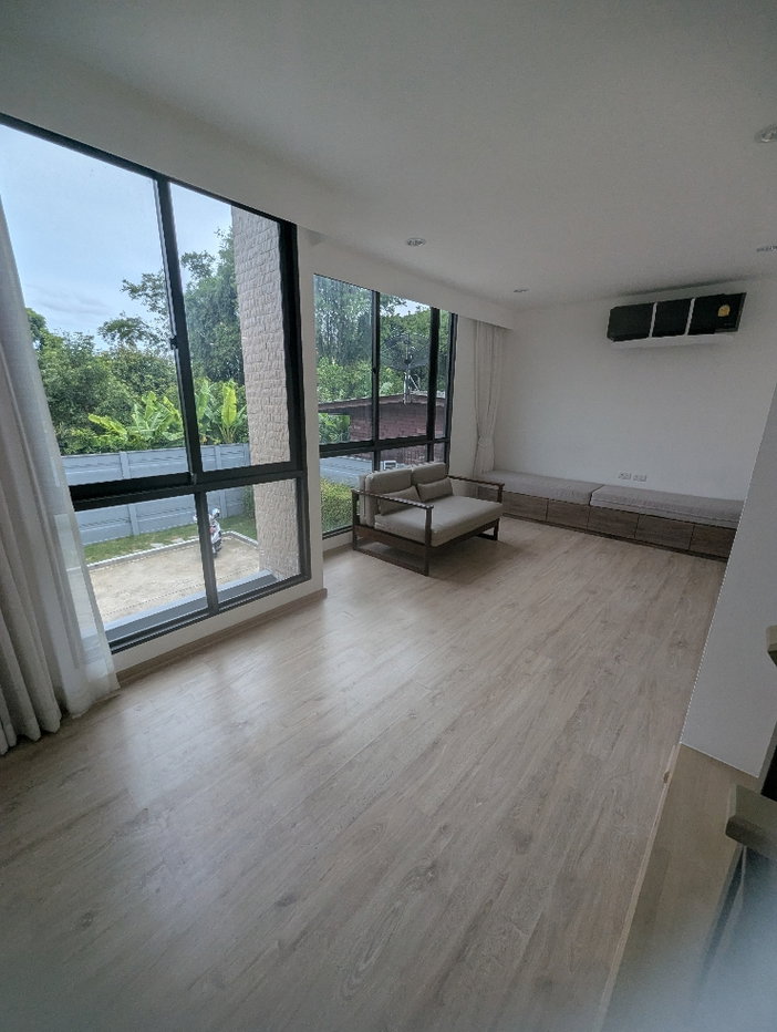 picture Estera haven Pattanakarn /4bed 5 bath - 9/15