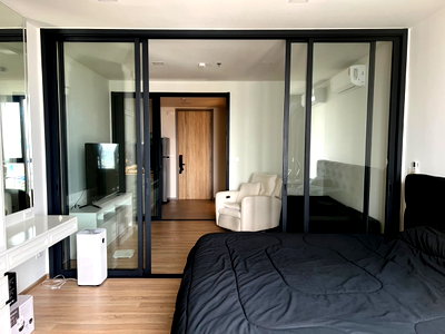 Condos for rent : XT Phayathai | High Floor with Premium Furniture | Building B **Rent 27,000 THB/Month with WiFi | Viewing Add Line ID : @property.ma