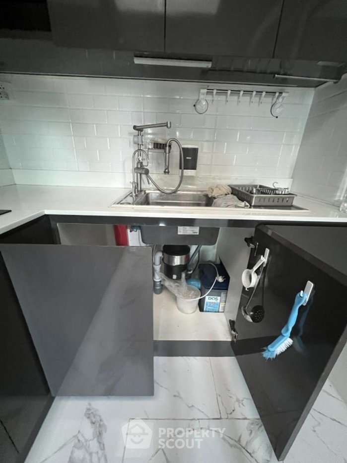 picture 4-BR Townhouse in Nong Khang Phlu (ID 1964175) - 4/34
