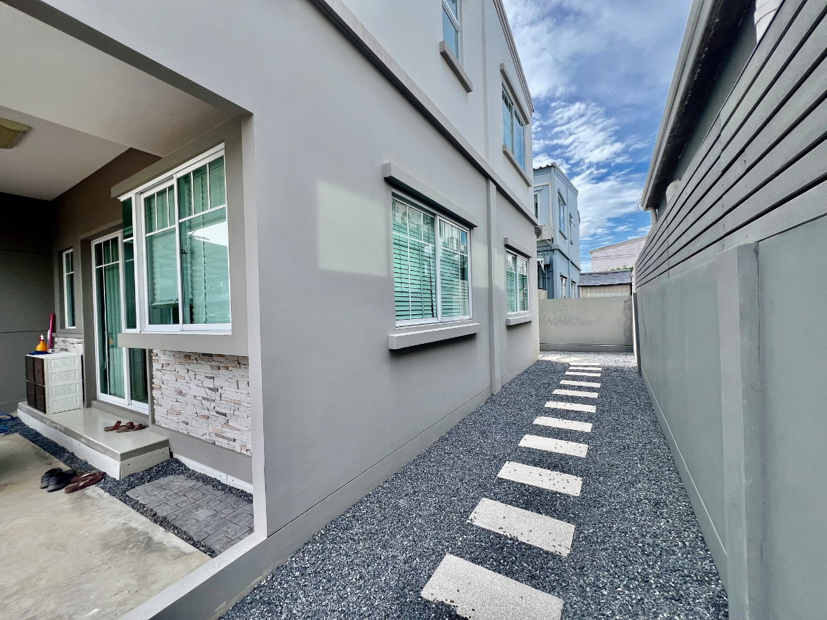 รูป ขายด่วน Townhome 2 ชั้น Indy Westgate | บ้านสวย ตกแต่งครบ Built-in ทั้งหลัง | ทำเลคลองบางไผ่–บางบัวทอง ใกล้ MRT คลองบางไผ่ - รูปที่ 27/33