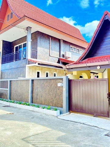 รูป ใกล้เทศบาลเมืองหนองปรือ 500 ม. 132 ตร.ว. พรประภานิมิตร13-19 พูลวิลล่า 2 ชั้น 3 นอน 3 น้ำ 527 ตร.ม. พร้อมสระว่ายน้ำส่วนตัว เฟอร์ฯครบครัน - รูปที่ 7/8