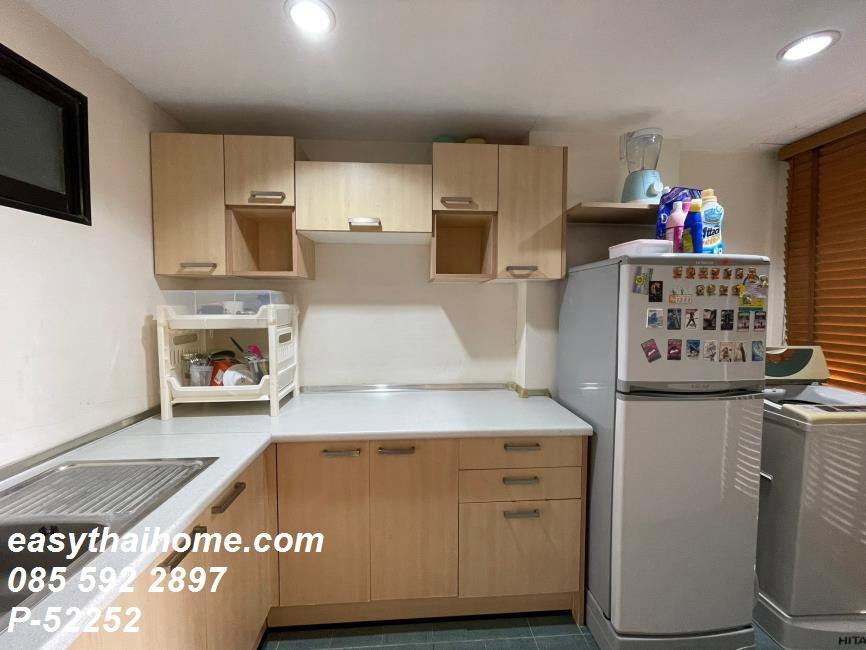 รูป P-52252 — ให้เช่าคอนโด ตึก A ชั้น 4 Lumpini Place Narathiwas 24 ขนาด 2 นอน 1 น้ำ วิวเมือง ใกล้เซ็นทรัลพระราม 3 085-592-2897 Line: @easythaihome - รูปที่ 7/11