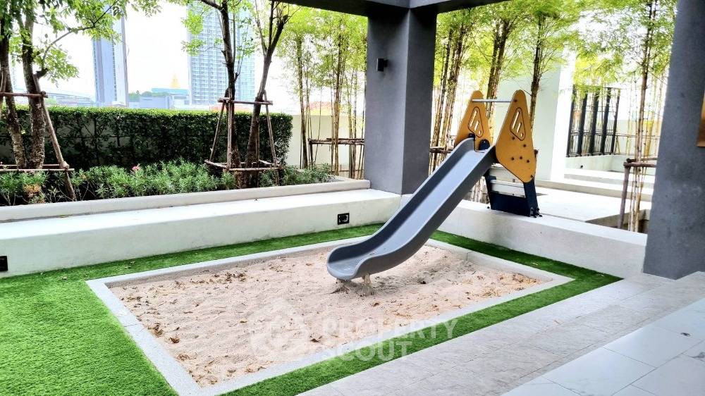 picture Studio Condo at Chapter One Shine Bangpo near MRT Bang Pho (ID 1268668) - 4/16
