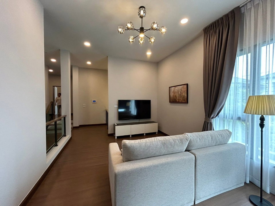 รูป ME2500192 ให้เช่าบ้านเดี่ยวสุดหรู The City บางนา พื้นที่กว้าง พร้อมเฟอร์ และเครื่องใช้ไฟฟ้า - รูปที่ 7/14