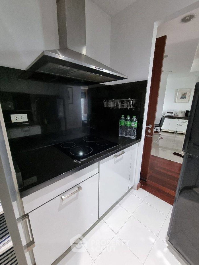 picture 2-BR Condo at Baan Rajprasong Condominium near BTS Ratchadamri (ID 2743918) - 6/7