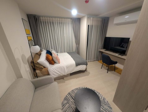 ให้เช่า Dcondo Hype ม.กรุงเทพ มีเครื่องซักผ้า ✅ค่าเช่า : 11,000/เดือน 🛌ขนาดห้อง : 25 ตรม ทักไลน์ @802dkhwu ตอบเร็ว นัดดูห้องได้ทันที