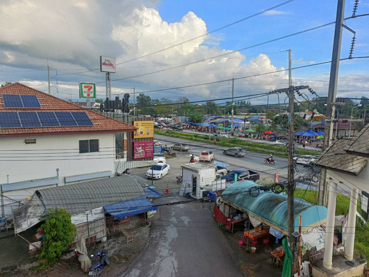 รูป ขายอาคารพาณิชย์ ห้องมุม ติดถนนวงแหวน เชียงใหม่ 38ตรว มีพื้นที่ด้านข้างใหญ่มาก เชียงใหม่  - รูปที่ 9/31
