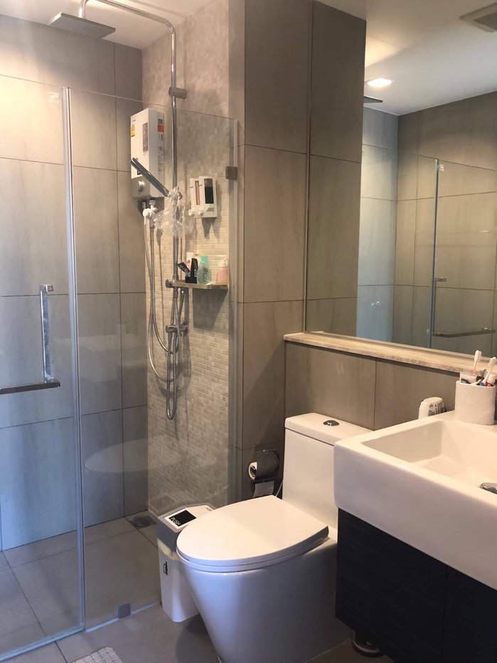 รูป (เจ้าของขายเอง)ขายคอนโดริมแม่น้ำ The Politan Rive ห้อง31ตรม ชั้น19 เฟอร์นิเจอร์บิ้วอินแพง แต่งครบ ให้หมด พร้อมเครื่องซักผ้า ตู้เย็น ไม่รับเอเจนท์ครับ - รูปที่ 8/10
