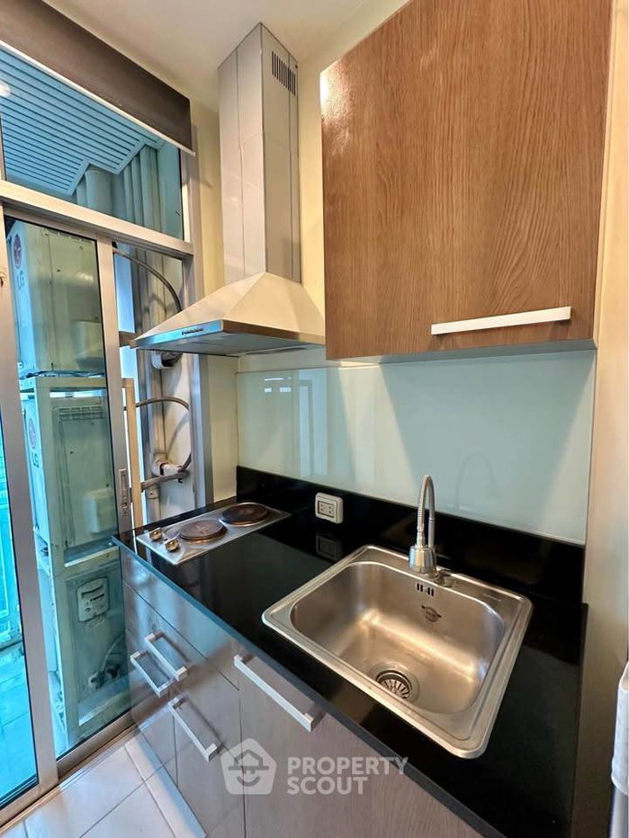 picture 2-BR Condo at Chewathai Ratchaprarop near BTS Victory Monument (ID 2855005) - 11/28