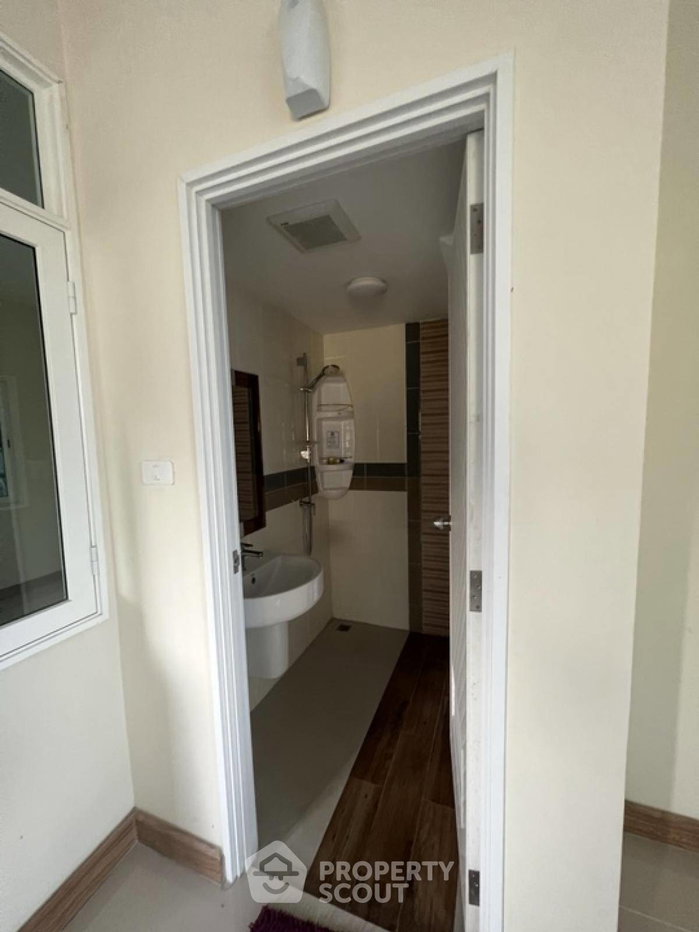 picture 4-BR Townhouse in Nong Khang Phlu (ID 1964175) - 6/34