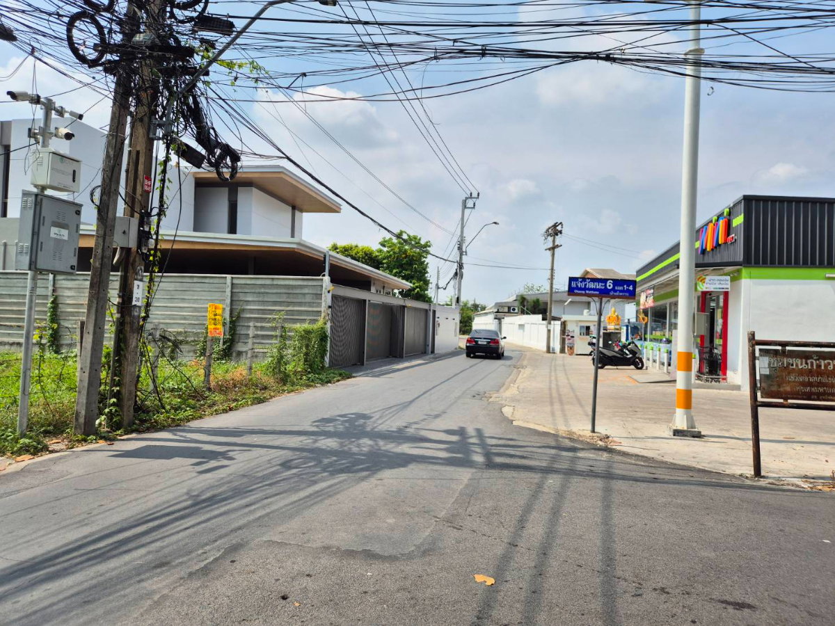 picture Warehouse near government complex Chaengwattana road - 3/17
