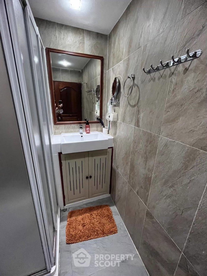 picture 2-BR Condo at Ratchathewi Tower Condominium near BTS Ratchathewi (ID 2973814) - 14/15