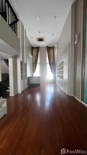 4 Bedroom Townhouse for sale at Baan Klang Krung (British Town -Thonglor)  1415630