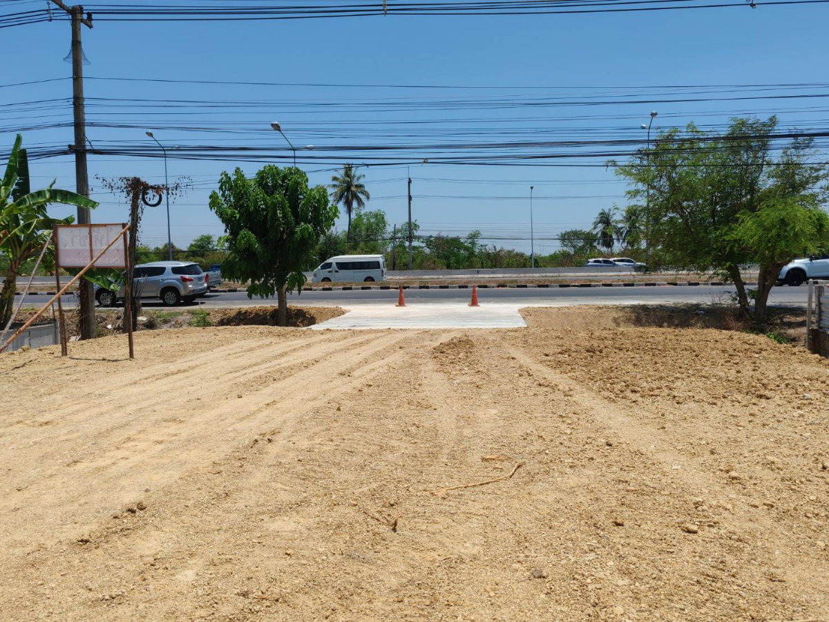 picture Land for Sale, vacant plot, Phetkasem Road, Khao Yoi, Phetchaburi. The land is already leveled and ready for construction. - 1/4