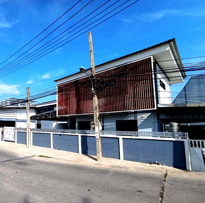 โรงงาน กรุงเทพมหานคร : ขายโรงงานโกดังเก็บของ ย่าน บางกระดี่ พระราม2 ทำเลดีมาก พร้อมใบ รง.