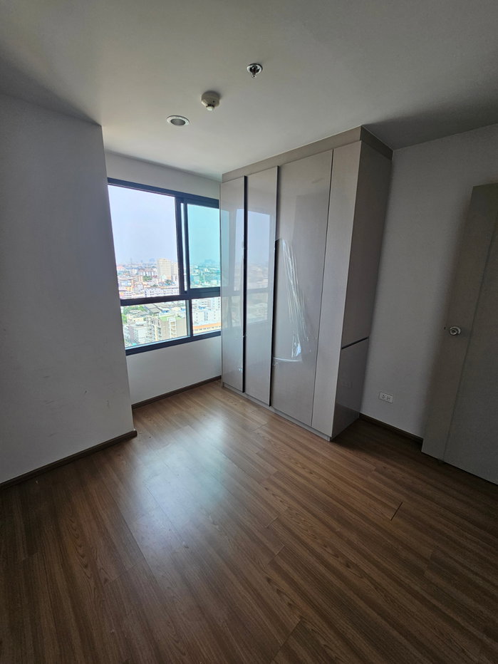 picture For Sale: 2-Bedroom Condo at Ideo Ratchada–Sutthisan - 10/15