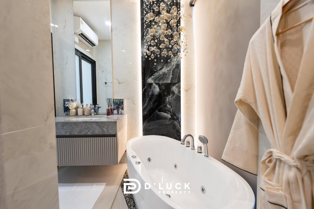รูป ขายพูลวิลล่า Ultra-Luxury 3 ชั้น พัทยา – ทำเลห้วยใหญ่ - รูปที่ 44/49