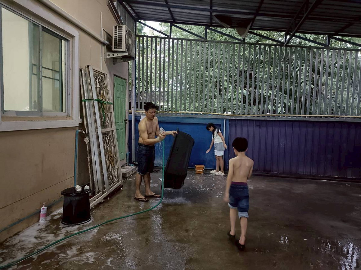 รูป ขายอาคารพาณิชย์ ห้องมุม ติดถนนวงแหวน เชียงใหม่ 38ตรว มีพื้นที่ด้านข้างใหญ่มาก เชียงใหม่  - รูปที่ 7/31