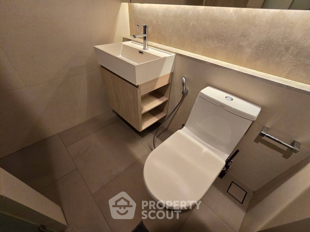 picture 2-BR Condo At The Lumpini 24, 10th Floor Near BTS Phrom Phong (ID 2725485) - 20/22