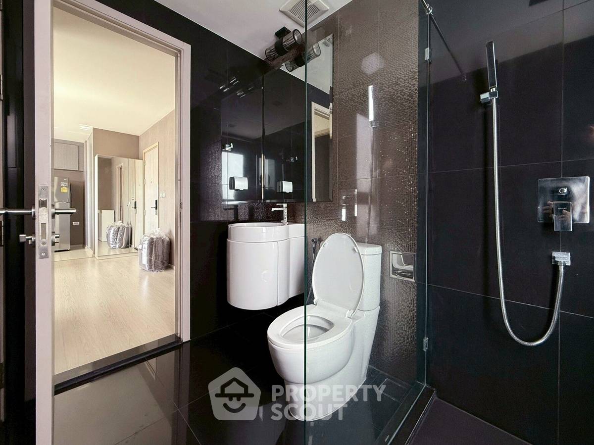 รูป คอนโด 2-ห้องนอน ที่ ริทึ่ม สุขุมวิท 36-38 ใกล้ BTS ทองหล่อ (ID 825533) - รูปที่ 19/21