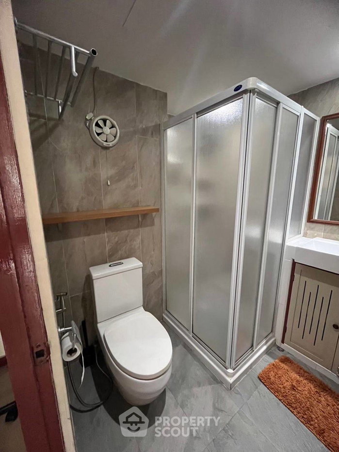 picture 2-BR Condo at Ratchathewi Tower Condominium near BTS Ratchathewi (ID 2973814) - 13/15
