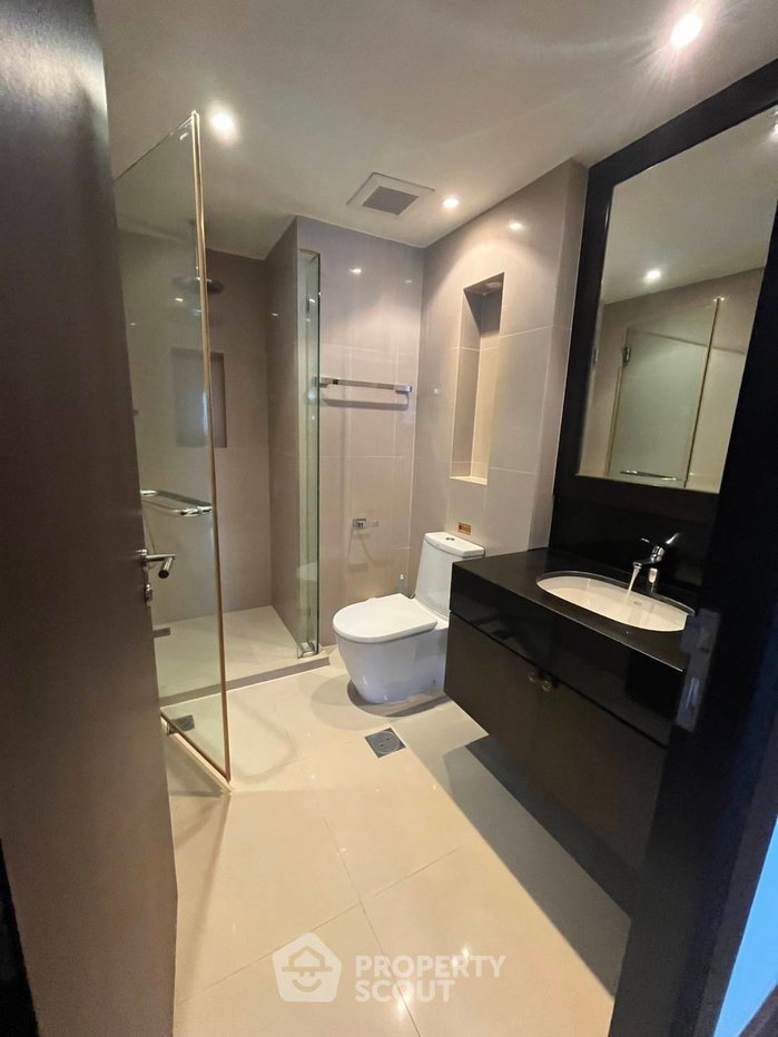 picture 2-BR Condo at Sathorn Gardens near MRT Si Lom (ID 2974447) - 3/7