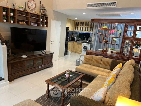 ทาวน์เฮ้าส์ 3-ห้องนอน ที่ บ้านกลางเมือง วิภาวดี ใน ตลาดบางเขน (ID 2448443)