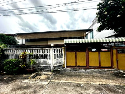 บ้านเดี่ยว ถนนรามคำแหง : ขายบ้านเดี่ยว หมู่บ้านเสรี1 พระราม 9 ซอย 41 หลังเดอะไนน์