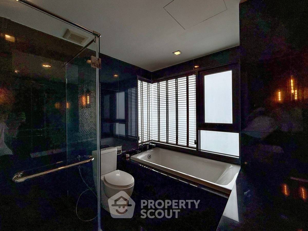 รูป คอนโด 2-ห้องนอน ที่ ริทึ่ม สุขุมวิท 36-38 ใกล้ BTS ทองหล่อ (ID 825533) - รูปที่ 12/21