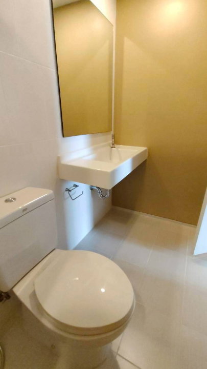 รูป ห้องมุม U Delight Huamak ชั้น17 วิวสระ ห้องใหม่ไม่เคยอยู่ 13,000 - รูปที่ 8/40