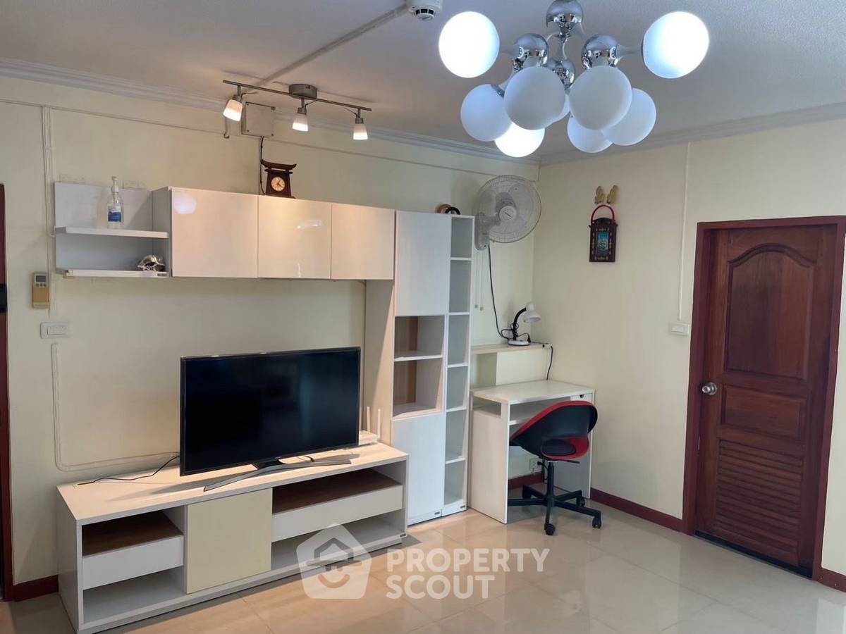 picture 2-BR Condo at Ratchathewi Tower Condominium near BTS Ratchathewi (ID 2973814) - 5/15