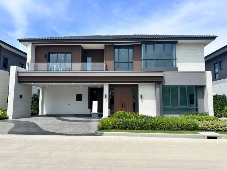 ขายบ้านเดี่ยว : 🏡 the city พัฒนาการ 2 🏡บ้านที่สะท้อนความสำเร็จ โดยไม่ต้องพูดสักคำ 326 ตร.ม เริ่ม 28.2 ลบ. 📱0828839995 “อ้อม”