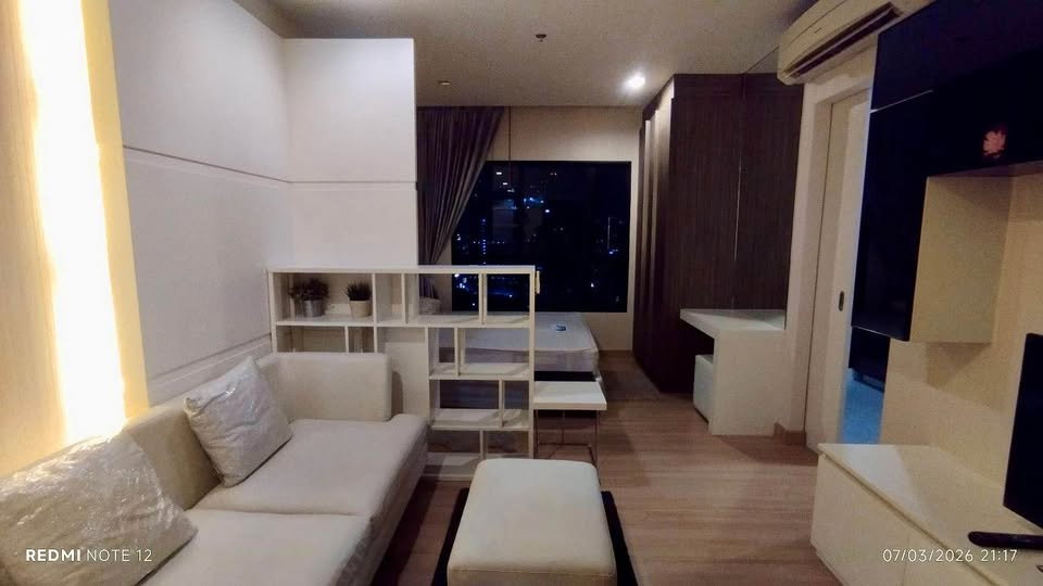 รูป SL147/[เช่าด่วน] Urbano Absolute Sathon-Taksin ชั้น 21 วิวแม่น้ำทิศใต้ ห้องกว้าง 31 ตร.ม. เฟอร์ฯ บิวท์อินครบ ใกล้ BTS กรุงธนบุรี & ICONSIAM - รูปที่ 20/21