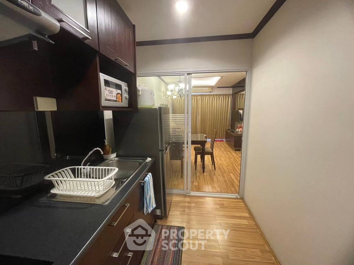 picture 2-BR Condo At The Benefits Condo, San Phisuea, Chiang Mai (ID 757772) - 3/20