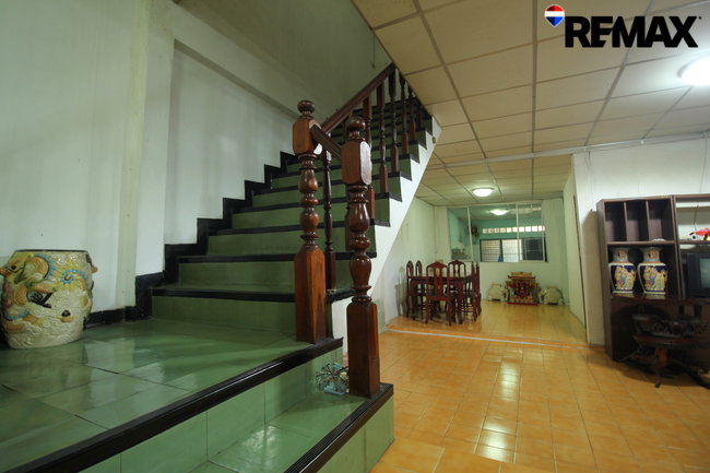 รูป ขาย บ้านแฝด กัลปพฤกษ์ หมู่บ้านอินทราวิลล่า ใหญ่กว่าบ้านเดี่ยว ต่อเติมครัว คุ้ม 36 ตรว. 2.6 ล้าน - รูปที่ 9/15